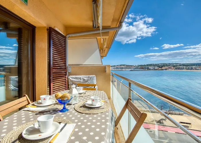 Sara Апартаменты *