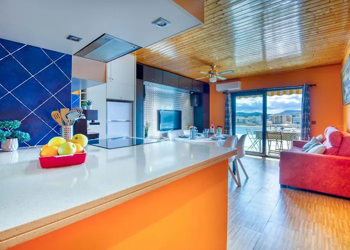 Апартаменты Sara Ля Эскала