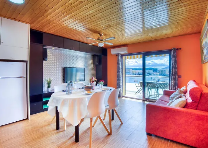 Sara Апартаменты Ля Эскала