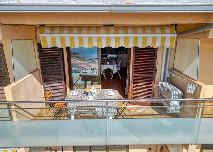 Апартаменты Sara Ля Эскала